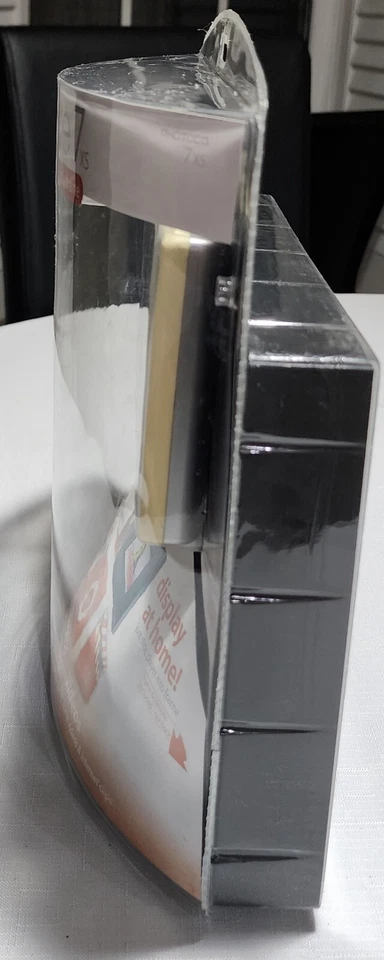 PhotoShare 7xl 7”Portable Digital Photo Album &Display Frame NEW, Sealed package - Image 4 of 4