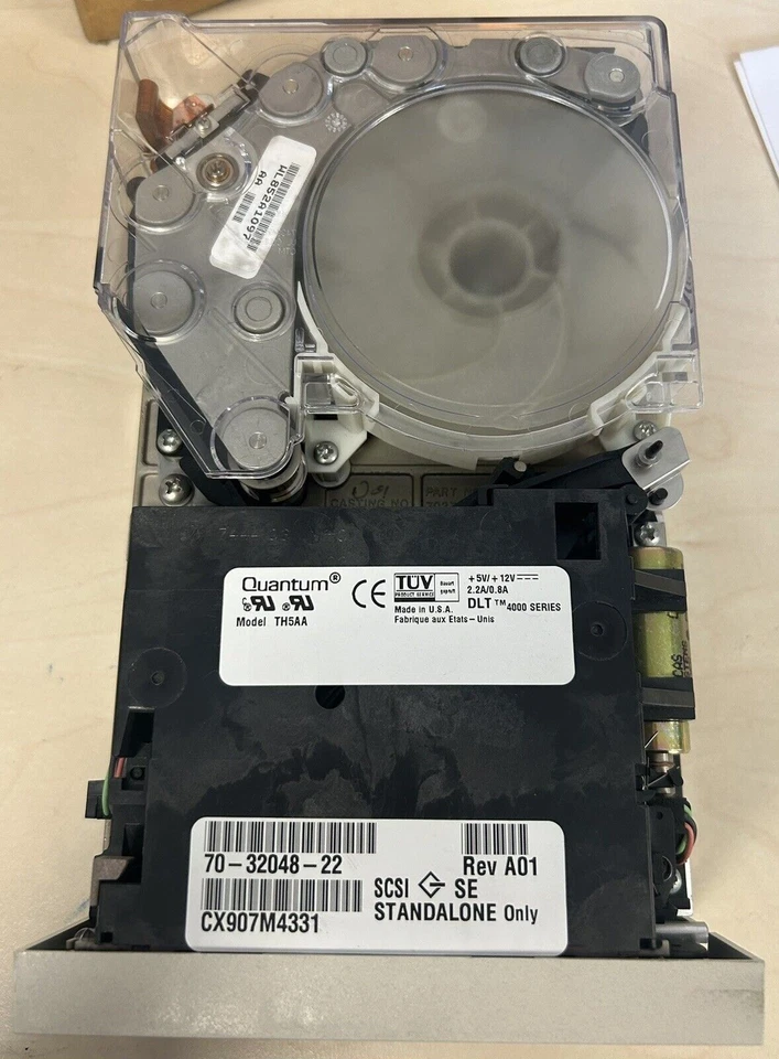 Quantum Tape Drive DLT4000 SCSI SE Internal 70-32048-08 REV BO3 - Image 2 of 4