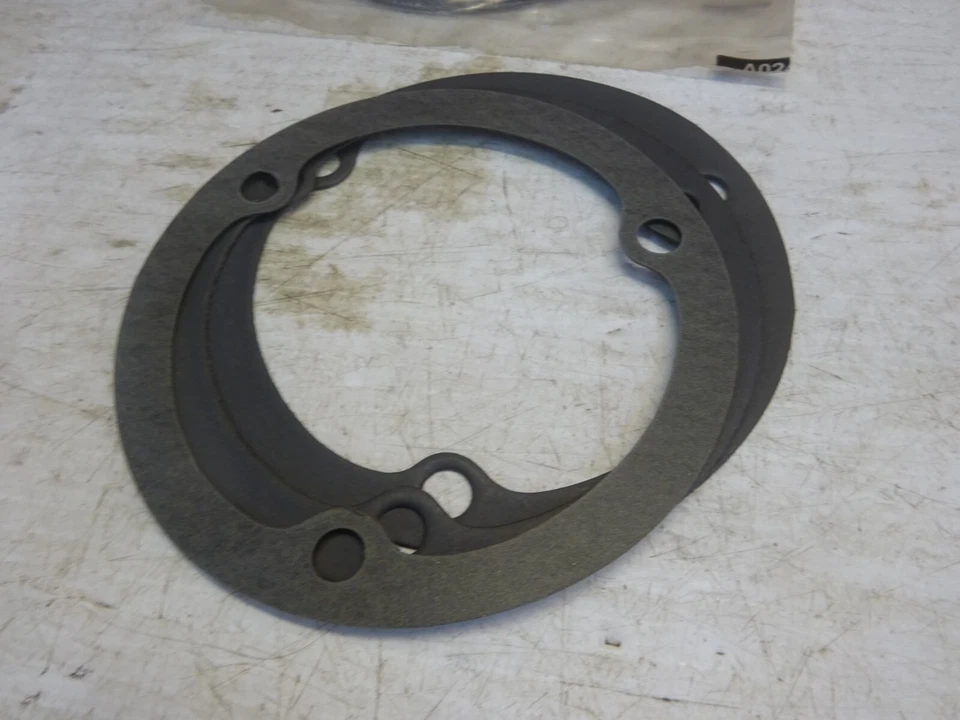 VINTAGE Harley PANHEAD 55-64 Rpl 3 Pack of INNER PRIMARY to ENGINE Gaskets - Image 2 of 3