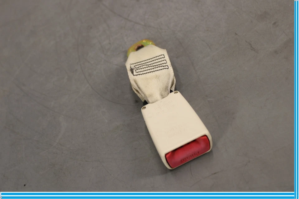 Оригинальный приемник пряжек ремня безопасности со стороны переднего правого пассажира для Lexus SC430 Z40 02–10 годов выпуска - Изображение 2 из 4