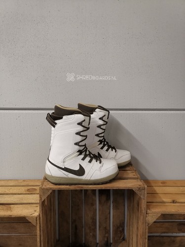 Nike Vapen snowboard boots US 8.5 | eBay