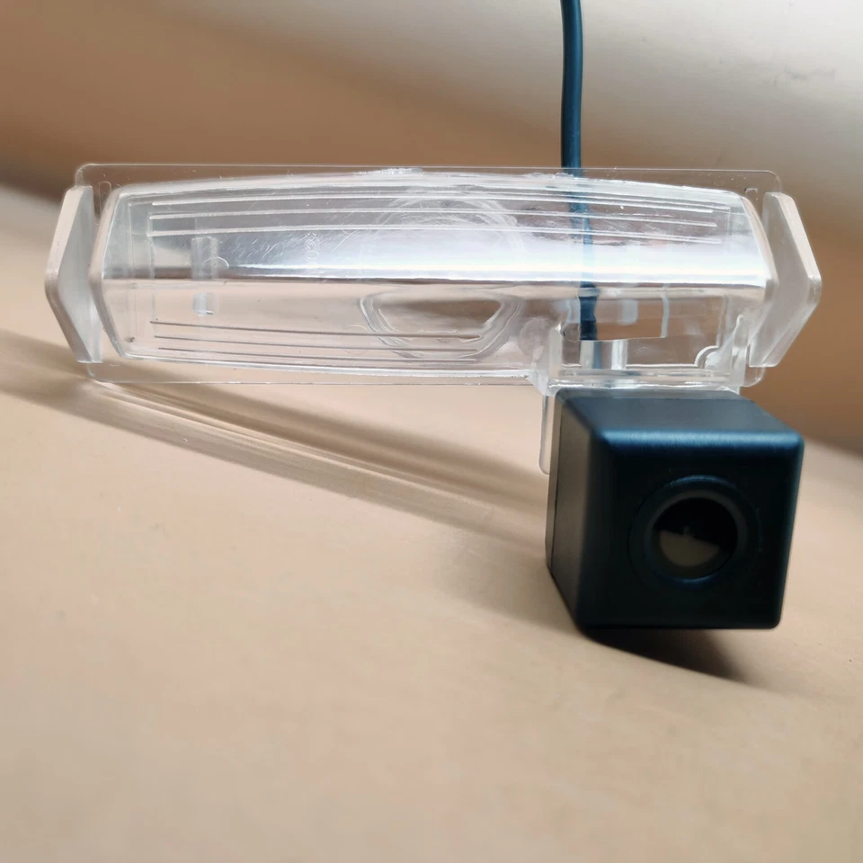 Car Reverse Rear View Backup Camera For Lexus IS200 IS300 2001 02 2003 2004 2005 - Image 4 of 4