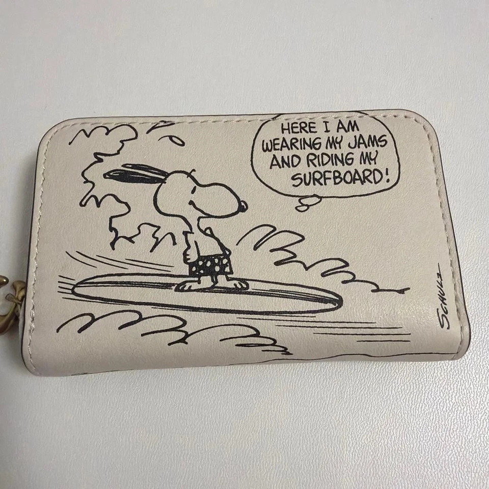 Estuche para tarjetas de cuero Coach Peanuts Snoopy tiza Foto 2 de 3