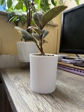 3D-gedruckter Blumentopf aus biologisch abbaubarem, sicherem PLA-Kunststoff