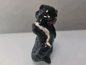 Vtg Kitsch Skunk Figure Ceramic 3.5" Tall Mid Century Animal Figurine
