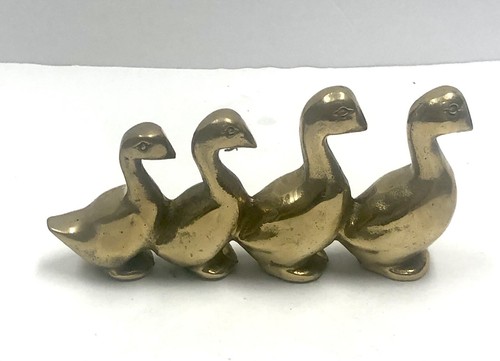 Juego de cuatro patos en fila de latón Taiwán MCM decoración vintage gansos para caminar - Imagen 2 de 13