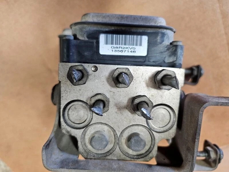 Conjunto de bomba de freno antibloqueo ABS Avalanche Silverado Sierra Tahoe 2500 2003-2005 Foto 3 de 4