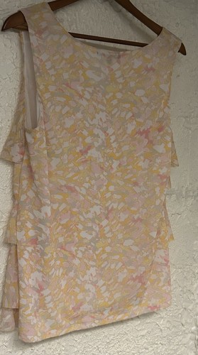 Lovely Relativity Pink/Yellow Floral Sleeveless Blouse w/ Ruffles Sz 1X (32) - Picture 2 of 5
