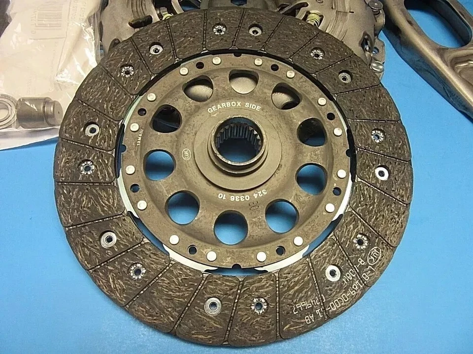 Kit de embrague LUK BMW OEM# 21207587368 128i 325Ci 325i 328i 328i xDrive 528i Z4 nuevo Foto 2 de 4