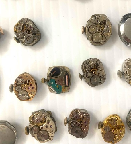 60 Lot Lady's Watch Movements For Parts Repair Replacement Hamilton Bulova Elgin - Picture 7 of 23