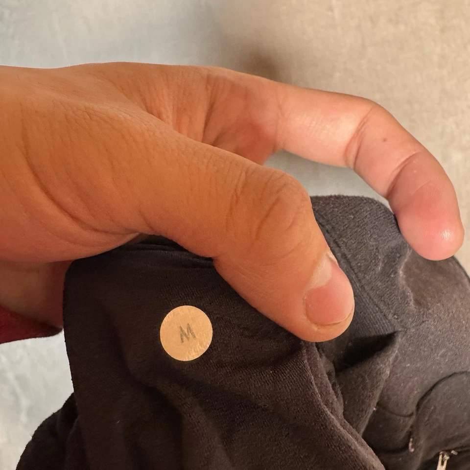 Pantalones deportivos Lululemon para hombre medianos negros de kung fu pierna recta salón Foto 4 de 4