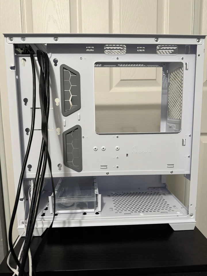 Estuche para computadora Lian Li Lancool 205 m malla vidrio templado micro-ATX torre media blanco Foto 3 de 4