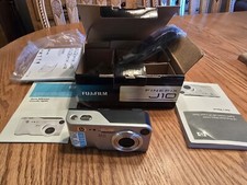 fujifilm finepix j10 M307 3.2 MP 15 X Zoom