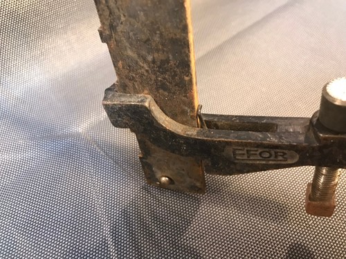 Lot 2 anciens serre joint à crémaillère à ressort EFOR outils mensuisier robuste - Picture 7 of 8