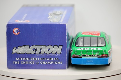 The Muppet Show Action 1:24 scale Diecast Car Bobby Labonte Nascar Gibbs Racing - Picture 7 of 8