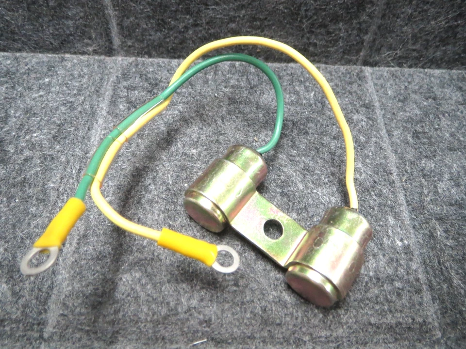 Condensador de encendido para Corolla Celica Corona 1974-75 hecho en Japón - ¡Envío rápido! Foto 2 de 4