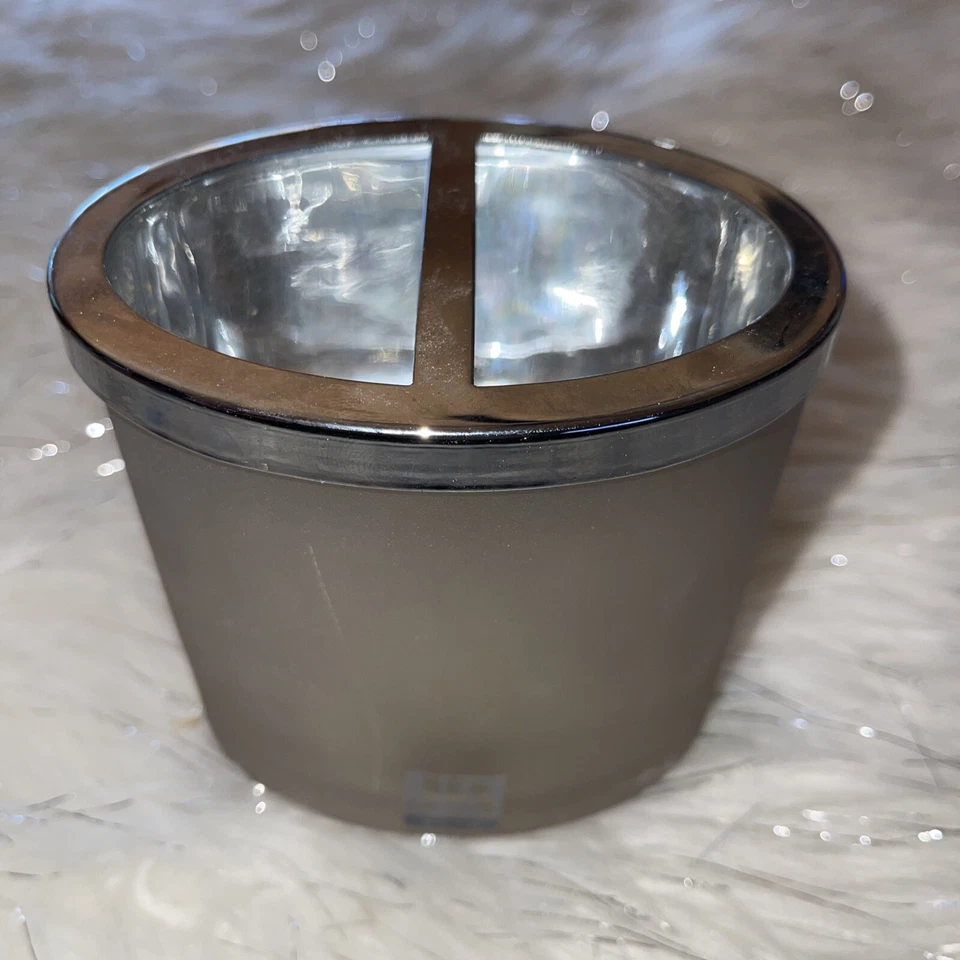 Soporte para cepillo de dientes de vidrio plateado esmerilado JLA Brioney Foto 2 de 4