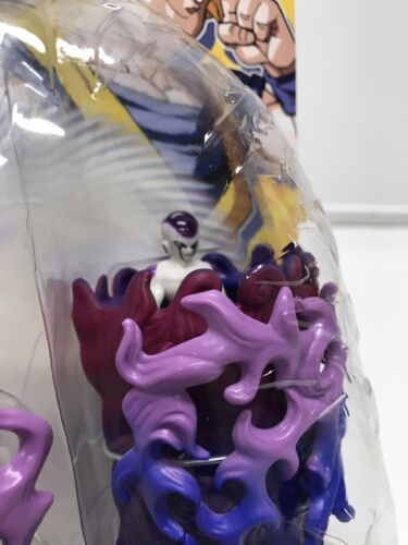 Bandai Dragon Ball Flash Change Action Frieza Figure - Picture 2 of 5