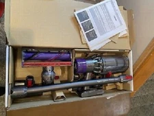 Dyson V10 SV12 Cordless Stick Vacuum Cleaner  - Great Condition!