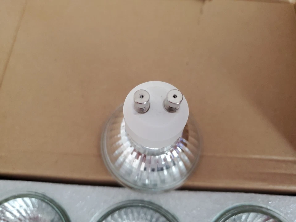 GU10 Spotlight Light Bulbs 50 Watt Pack of 6 - Image 3 of 4