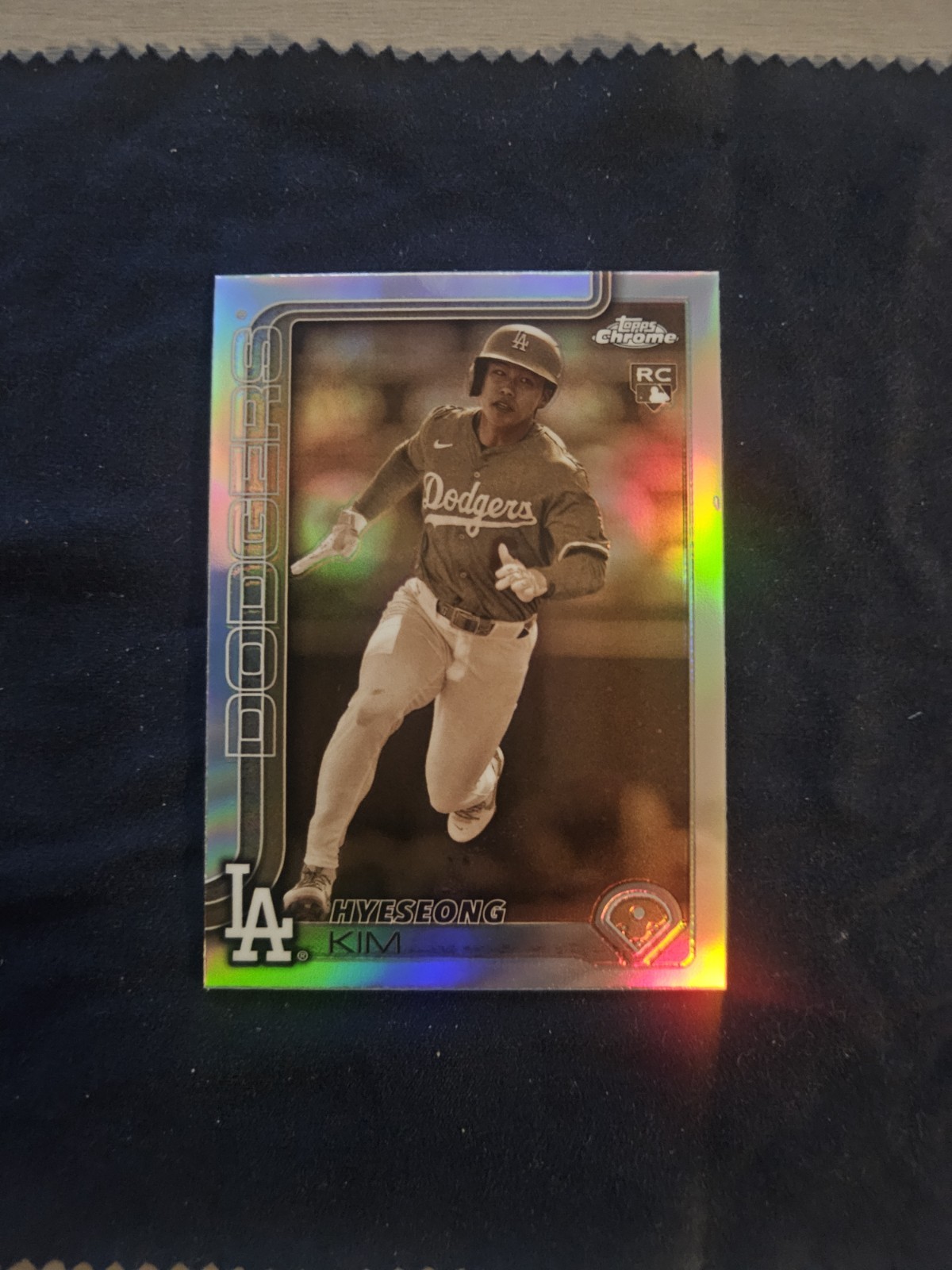 2025 Topps Chrome - Hyeseong Kim #152 Sepia Refractor (RC)