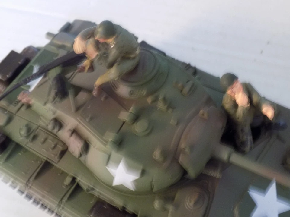 US WW11 Chaffee 75mm Tank Destroyer with two crew (Aug. Listing) - Image 4 of 4