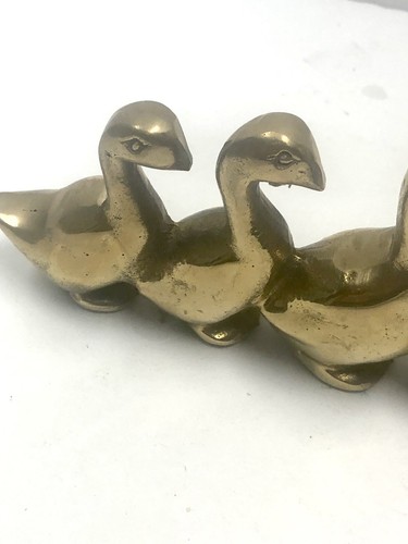 Juego de cuatro patos en fila de latón Taiwán MCM decoración vintage gansos para caminar - Imagen 5 de 13