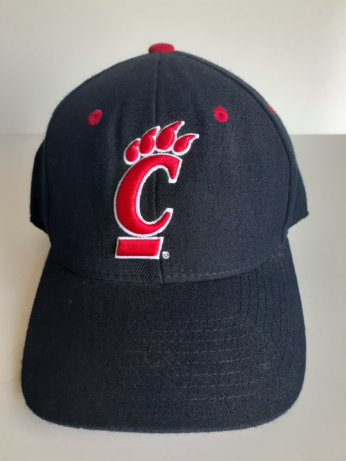 Zephyr The Z Hat, BEARCATS Bear Cats Embroidered Cap, in As New Condition!