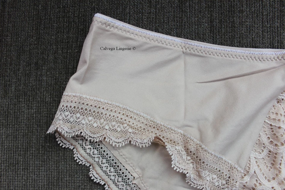 Bikini de encaje Chantelle 1743 "Merci", beige "desnudo perfecto", ¡tallas grandes! Foto 2 de 4