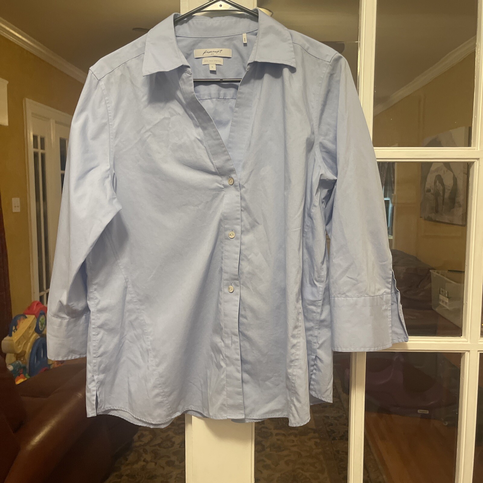 Foxcroft No Iron Button Up 3/4 Sleeve Shirt Size L Collar Baby blue