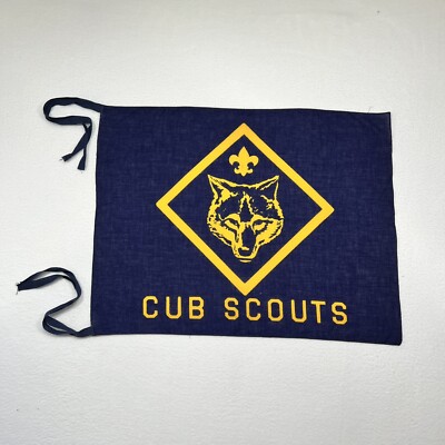Vintage Blue and Yellow CUB SCOUT TROUP TROOP FLAG WOLF