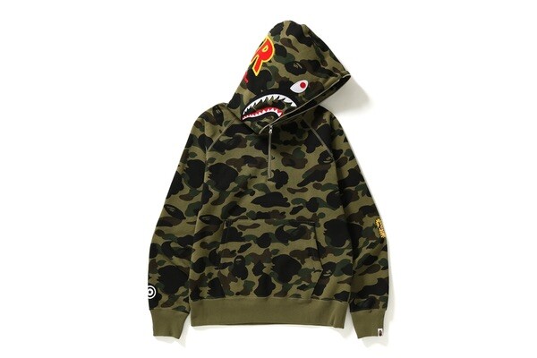 ジャケット・アウター A BATHING APE 1ST CAMO HALF ZIP HOODIE A BATHING APE® Crinkle Effect 1st Camo Half Zip Hoodie
