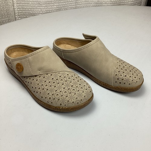 Earth Origins Women’s Slip On Mules Clogs Size 7W NWOT