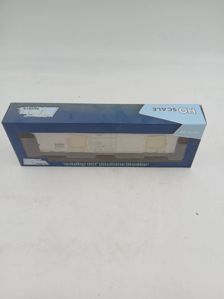 BLMA Trinity 64' Modern Reefer Box Car HO Scale Union Pacific ARMN 111293 - Image 2 of 4
