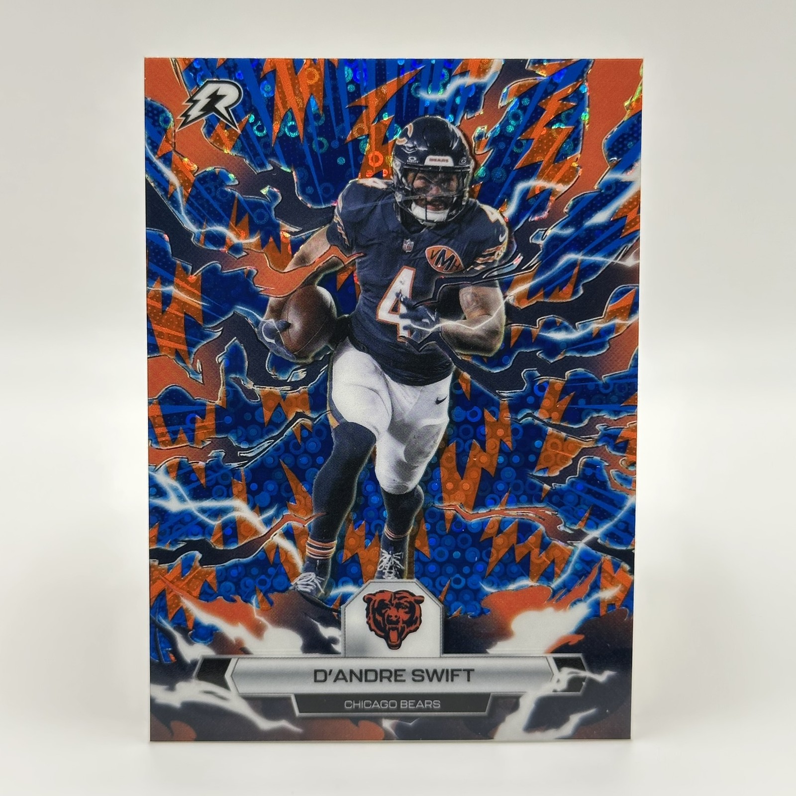 2025 Topps Resurgence D'ANDRE SWIFT Blue And Orange Spark #17