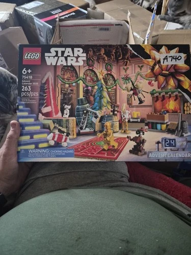 LEGO Star Wars Advent Calendar 2025 Holiday Countdown Playset 75418 -Ships Fast!