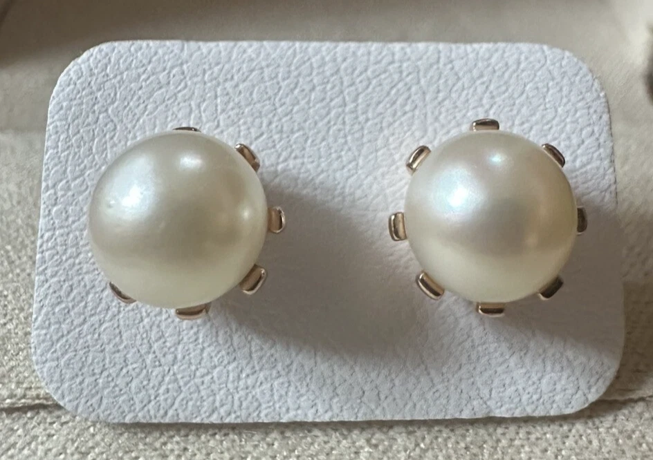 Orecchini a bottone con pallina in Oro 9kt 4mm