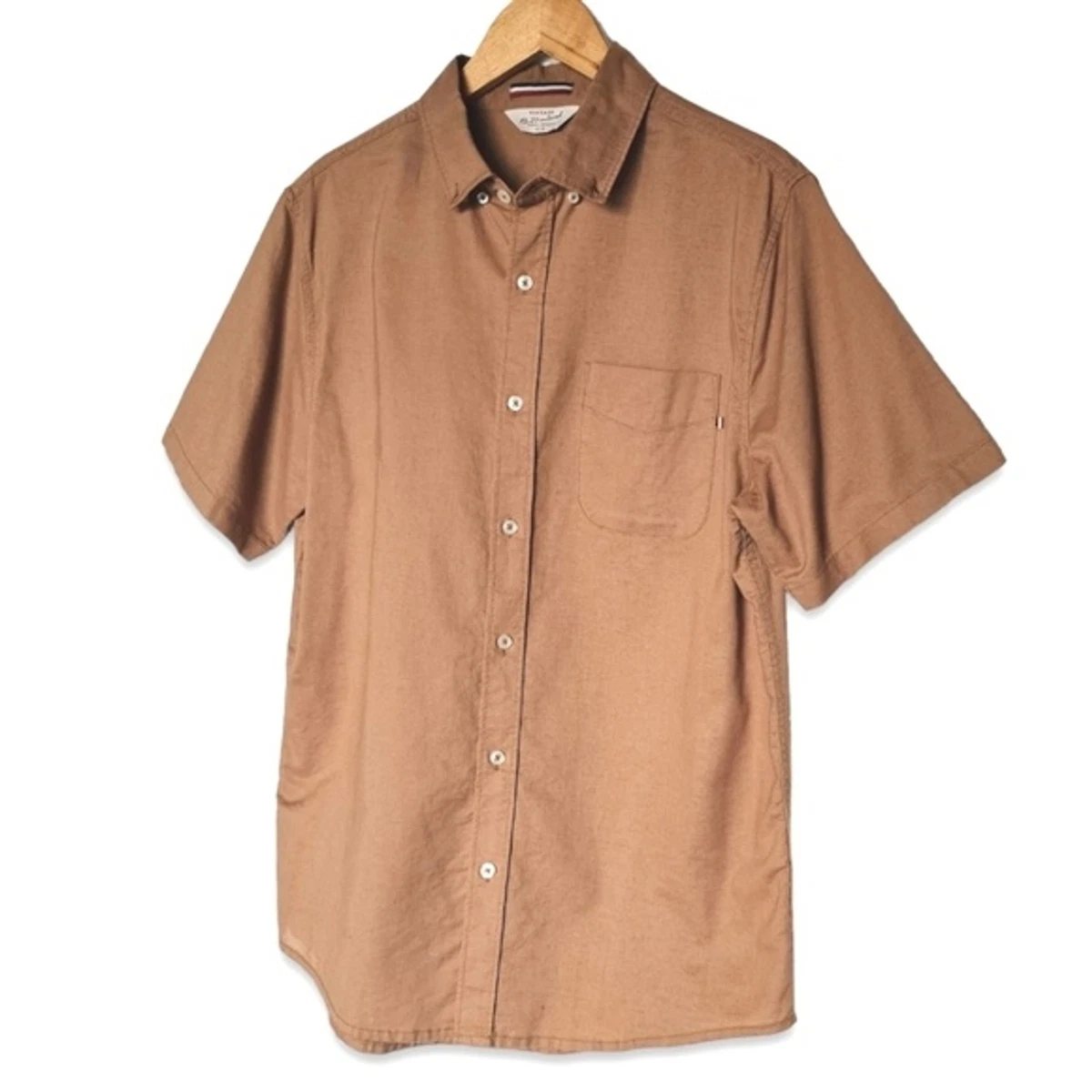 men's neutral button up
