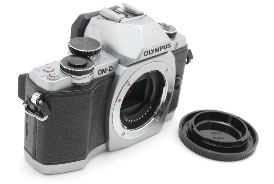 [Near Mint] Olympus OM-D E-M10 Body Silver Mirrorless Camera 7148 Clicks #466 - Image 3 of 4