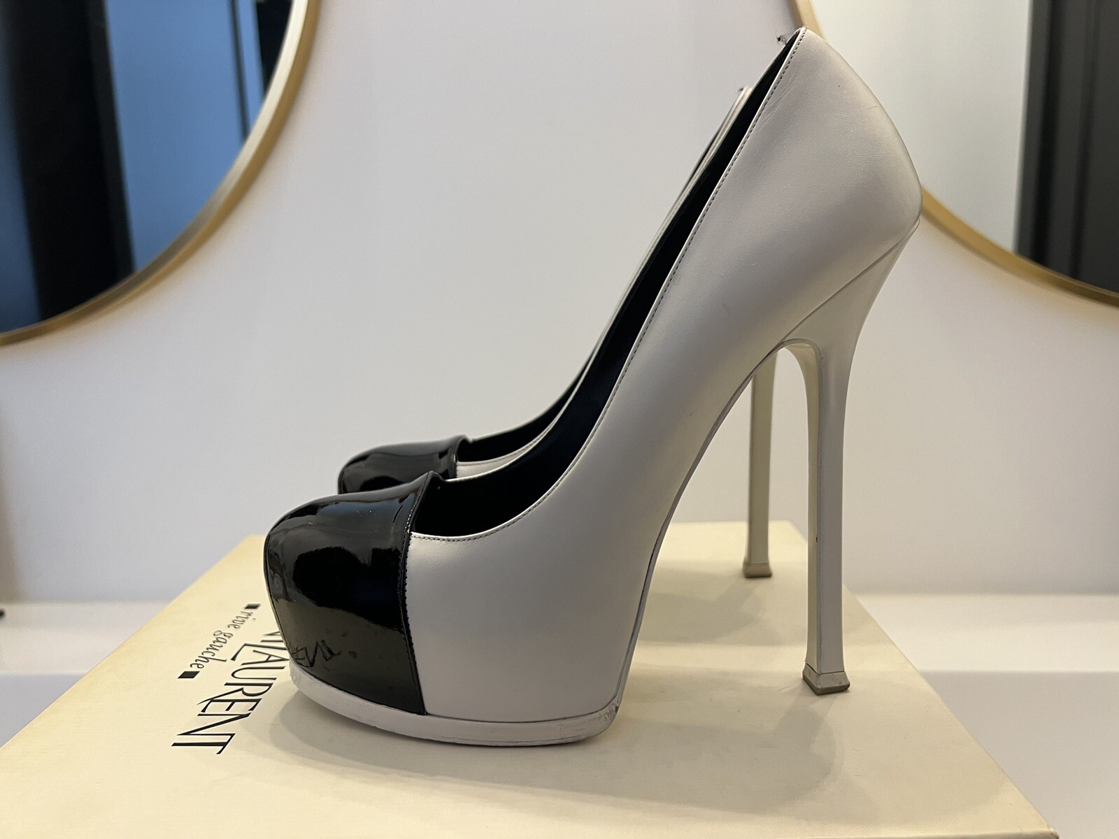 SAINT LAURENT YSL Tribute Captoe décolleté