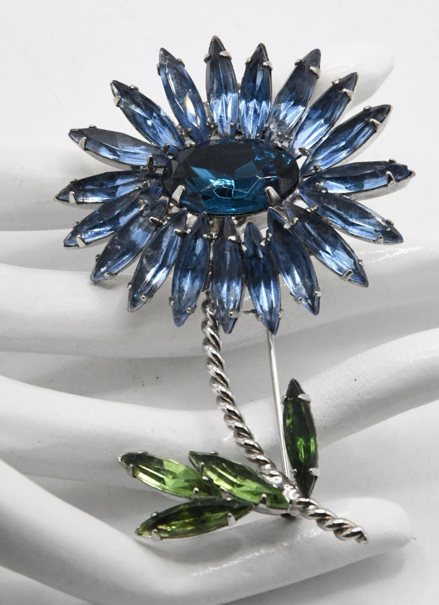 Schreiner brooch outlet