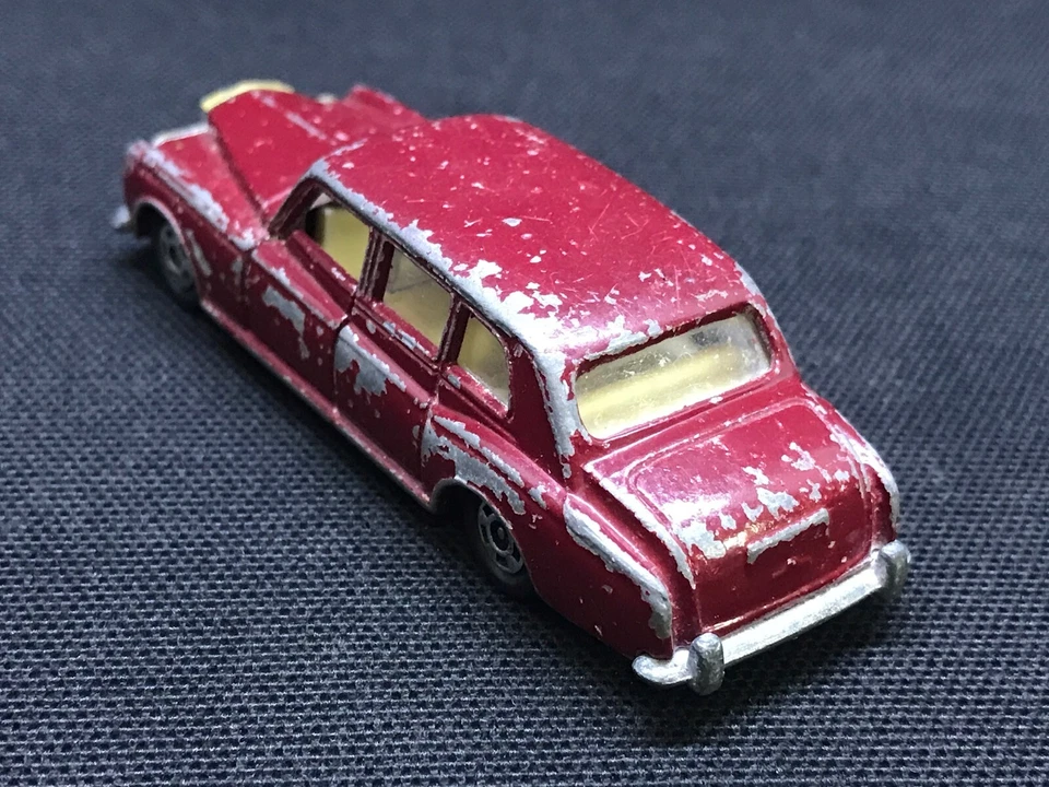 Tomica Rolls Royce Phantom coleccionable escala 1:78 Foto 3 de 4