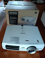Epson EH-TW3200 digital home cinema projector, 16;9 aspect, 3 LCD technology