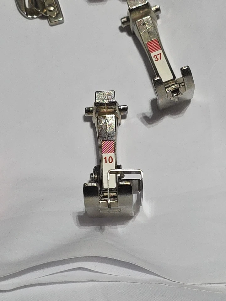 Bernina Sewing Machine Parts Foot 8 Piece Lot #5 #10 #37 Foot Blindstitch Style - Image 4 of 4