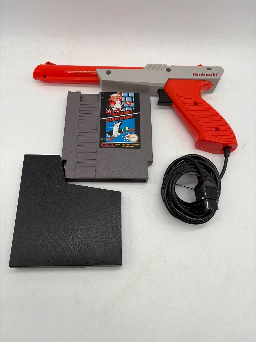 Zapper NES Gris Avec Jeu Duck Hunt - Nintendo, Bon état