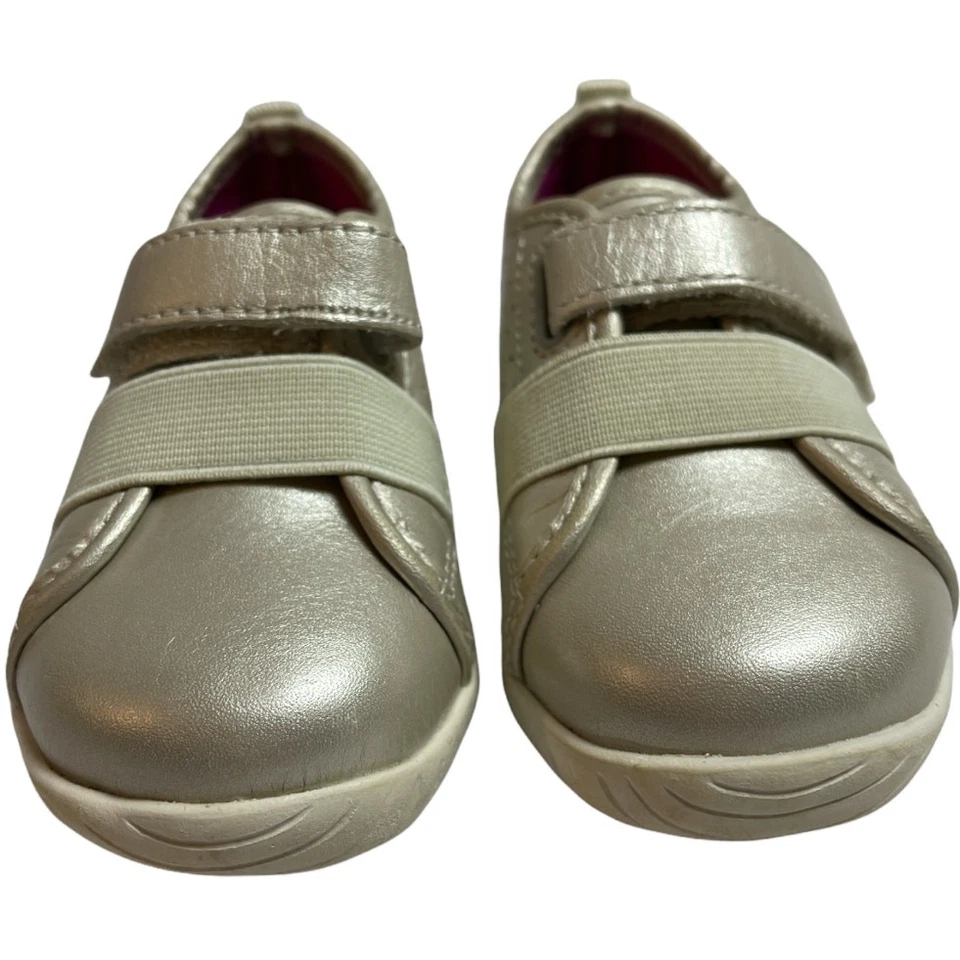 Zapatillas Stride Rite Memory Foam SRT Riley Beige Cuero Niño Pequeño Talla 4.5 Foto 3 de 4