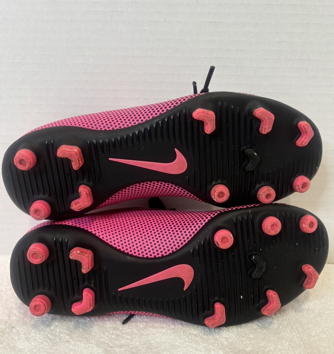Kids Nike JR Bravata II (844442 600) 2.5Y Pink Black/Volt Soccer
