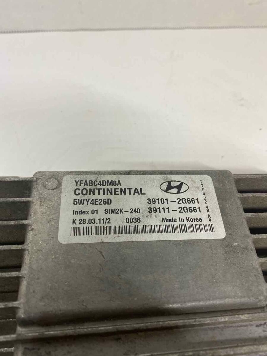 11 HYUNDAI SONATA Engine Motor Brain Box ECM ECU 2.4 39101 11 HYUNDAI SONATA Engine Motor Brain Box ECM ECU 2.4 39101