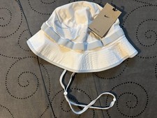 NIKE DRI FIT APEX BUCKET 100 WHITE L. GRAY HAT SIZE L UNISEX NWT 34.00
