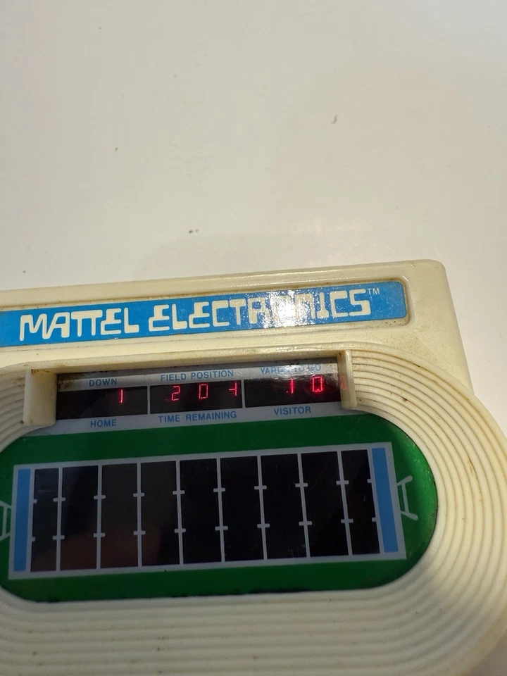 Mattel Electronics Fútbol Portátil 1977 De Colección Probado Funciona Leer Descripción Foto 3 de 4